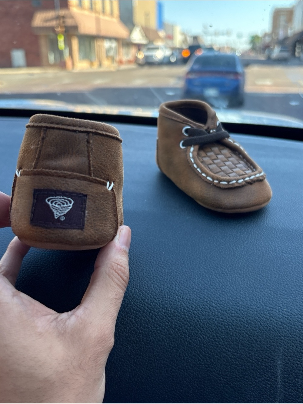Twister Brown Suede Woven-Front shoes